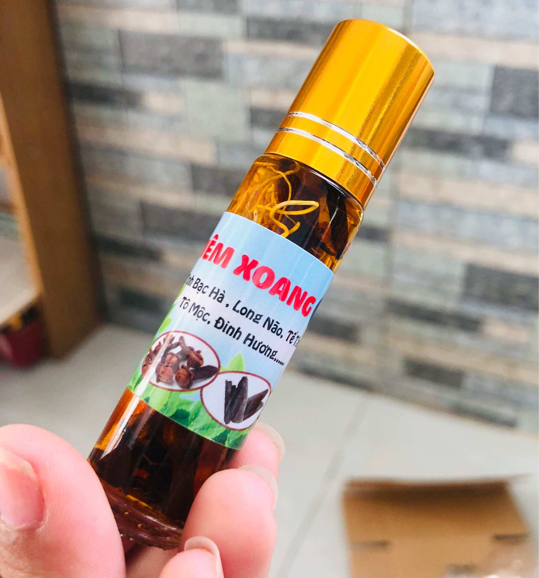Dầu viêm xoang vàng chai 10ml (rễ thuốc)