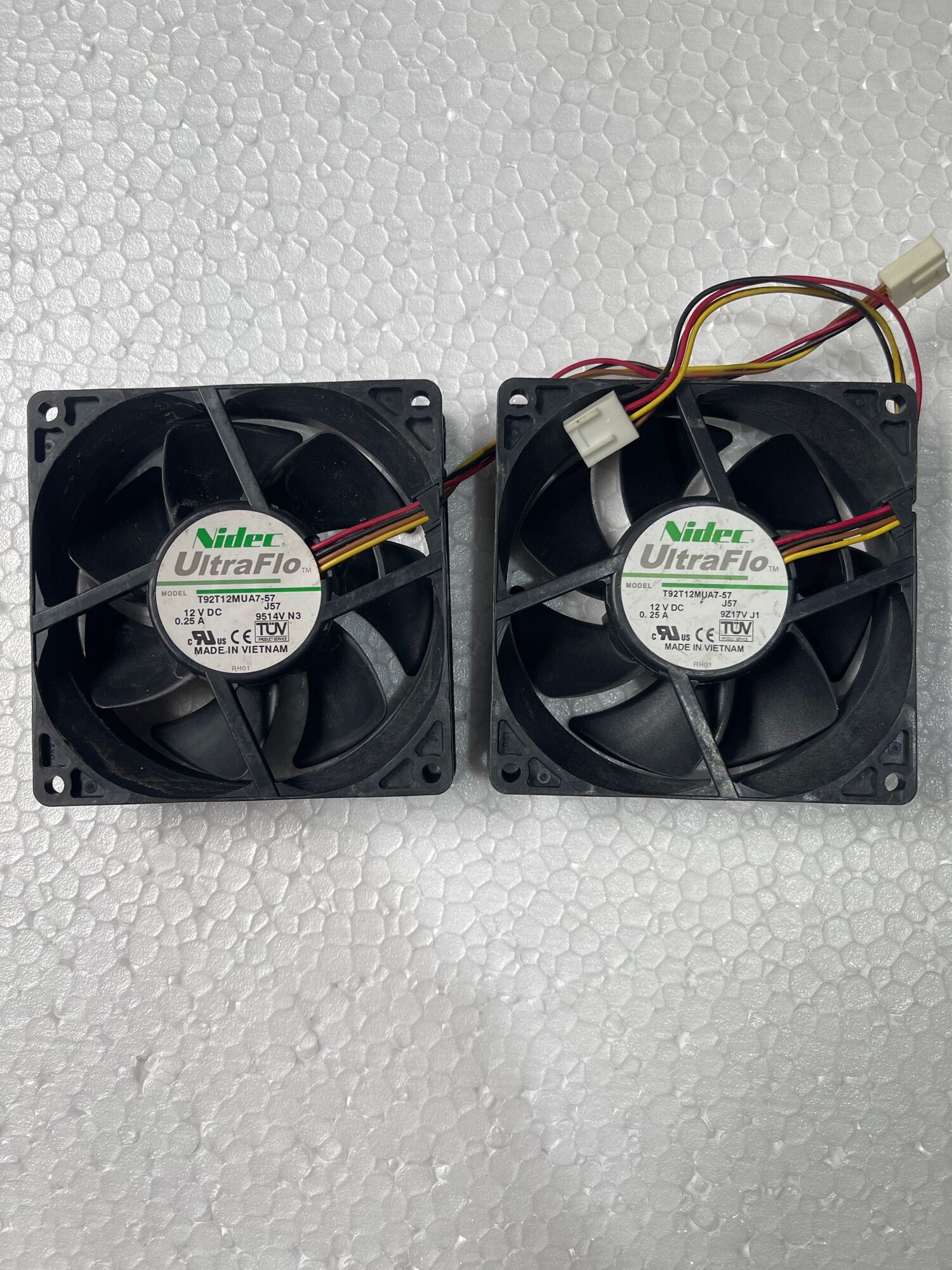 Nidec ultra-fluoride 12V square 9cm 4-wire DC fan. 