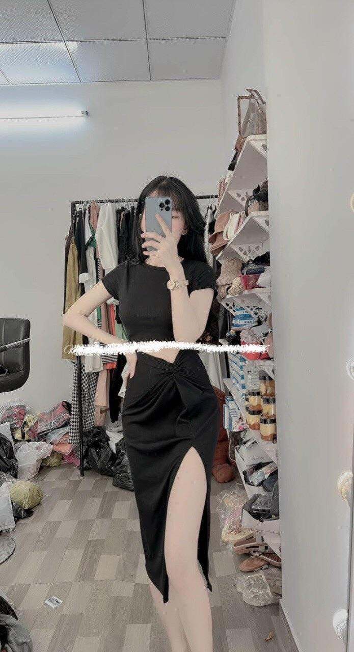 Đầm body nhún khoét eo tay ngắn xẻ tà siêu hot