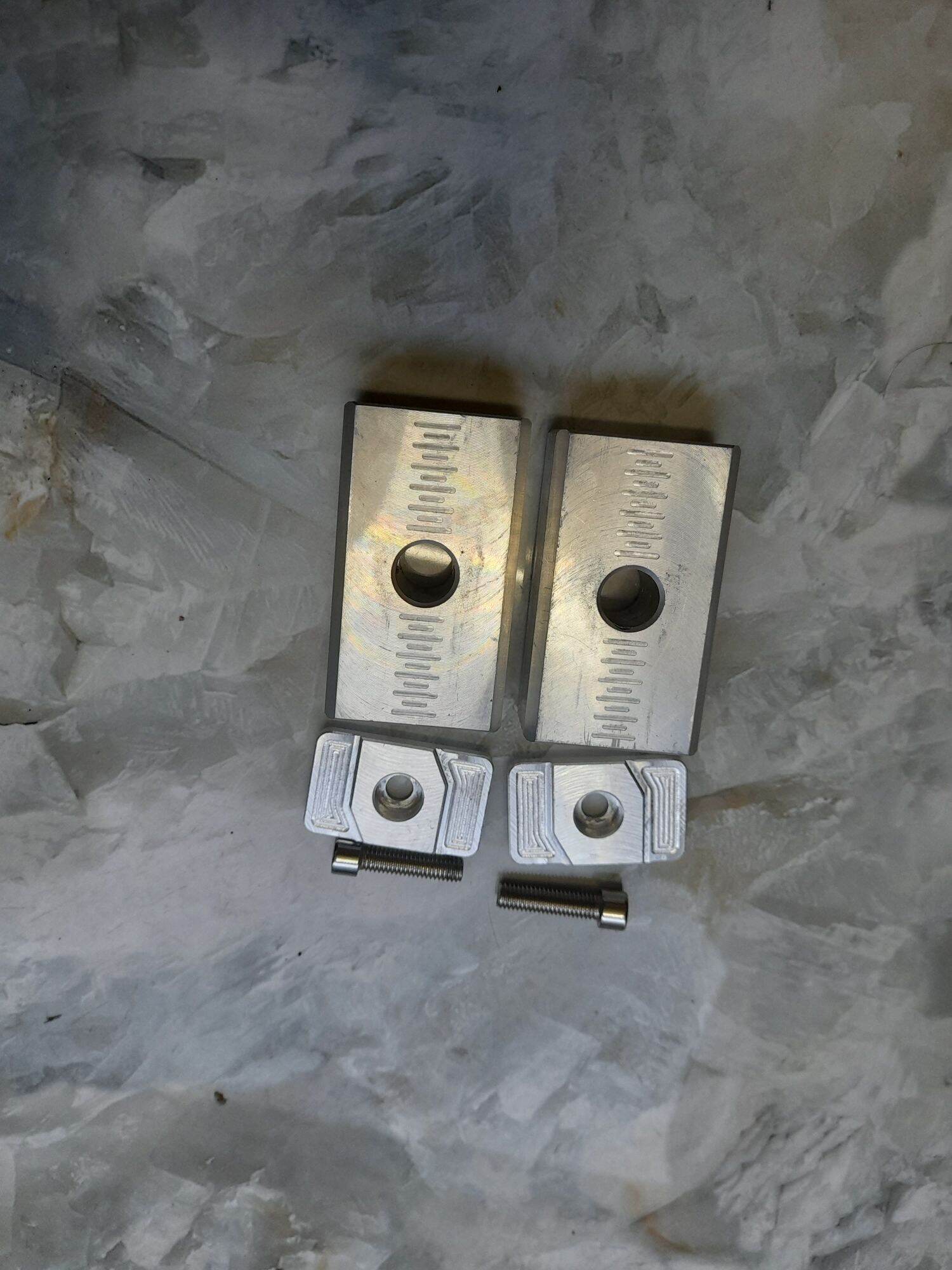 Cặp bát tăng sên âm gắn xe Ex 150