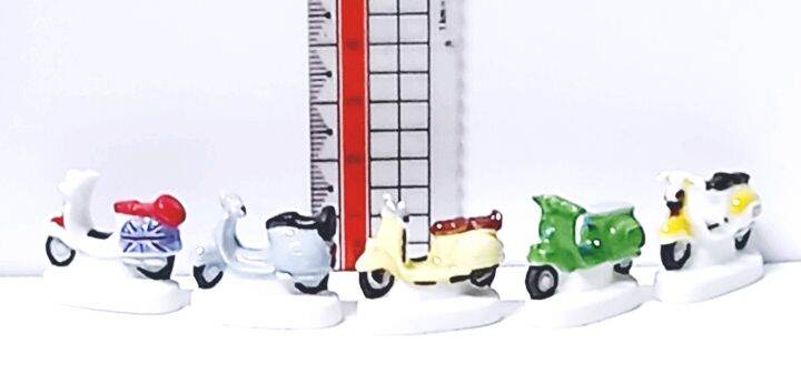 bộ xe vespa tí hon bằng sứ vẽ thủ công