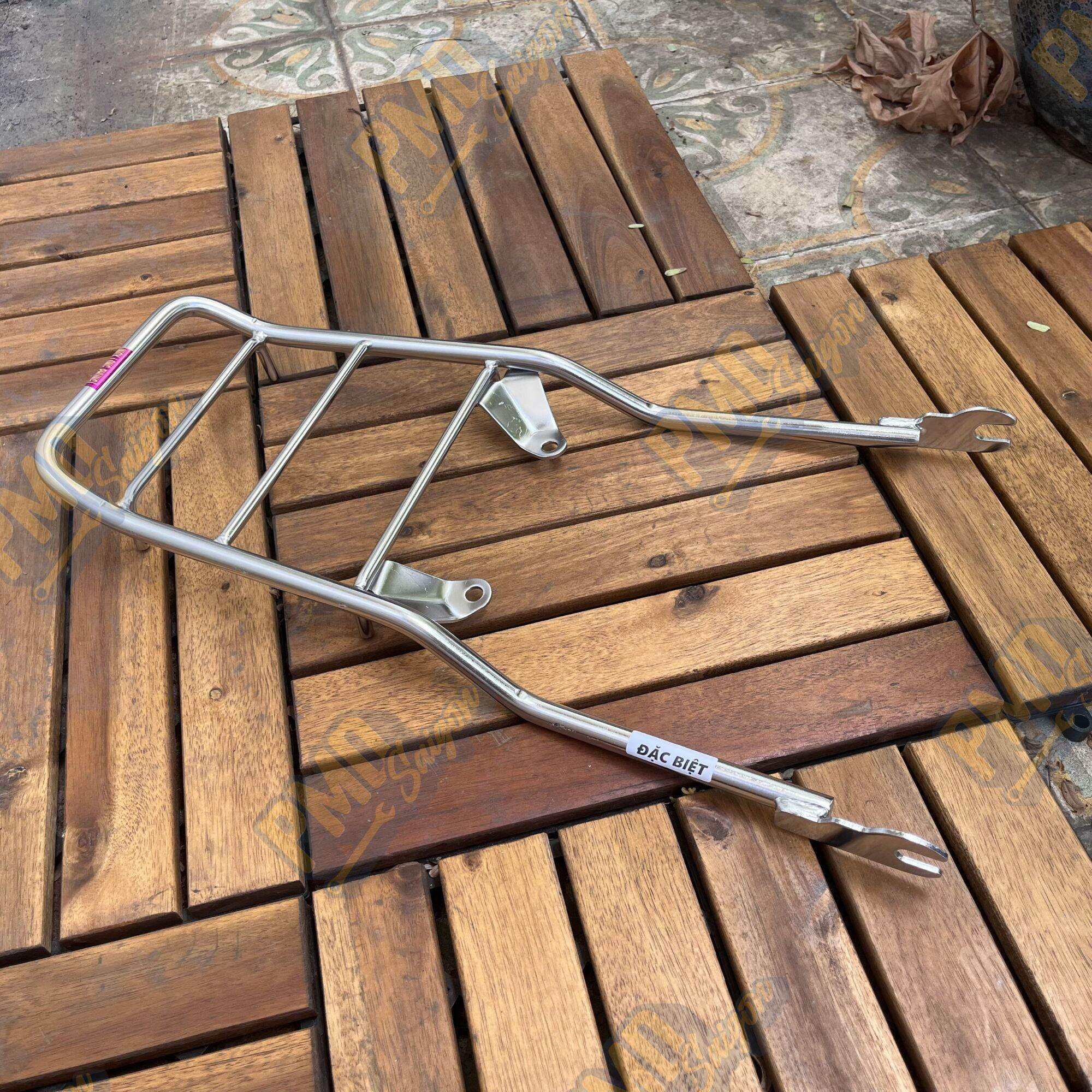 Baga che đèn sau chaly chất liệu inox 304