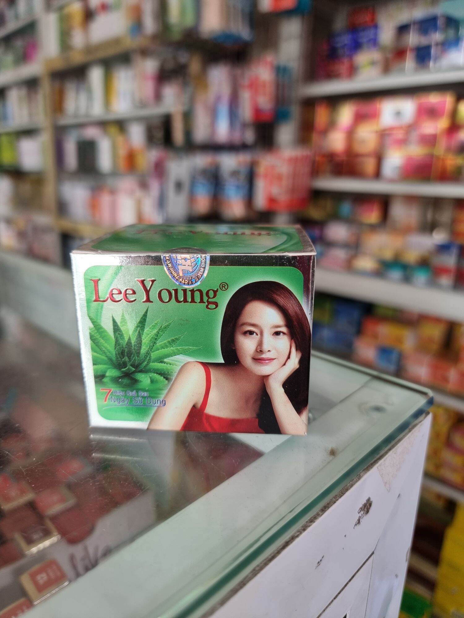 [HCM]kem lee young nám tàn nhang 7gr (chuẩn cty) lẻ 1 hũ