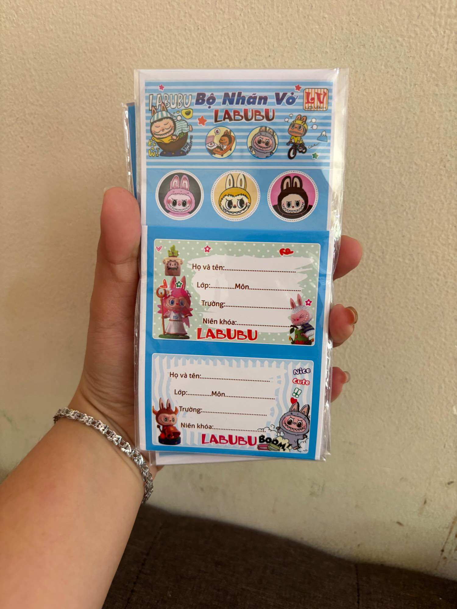 NHÃN VỞ LaBuBu có keo sẵn 1bịch 10 cái