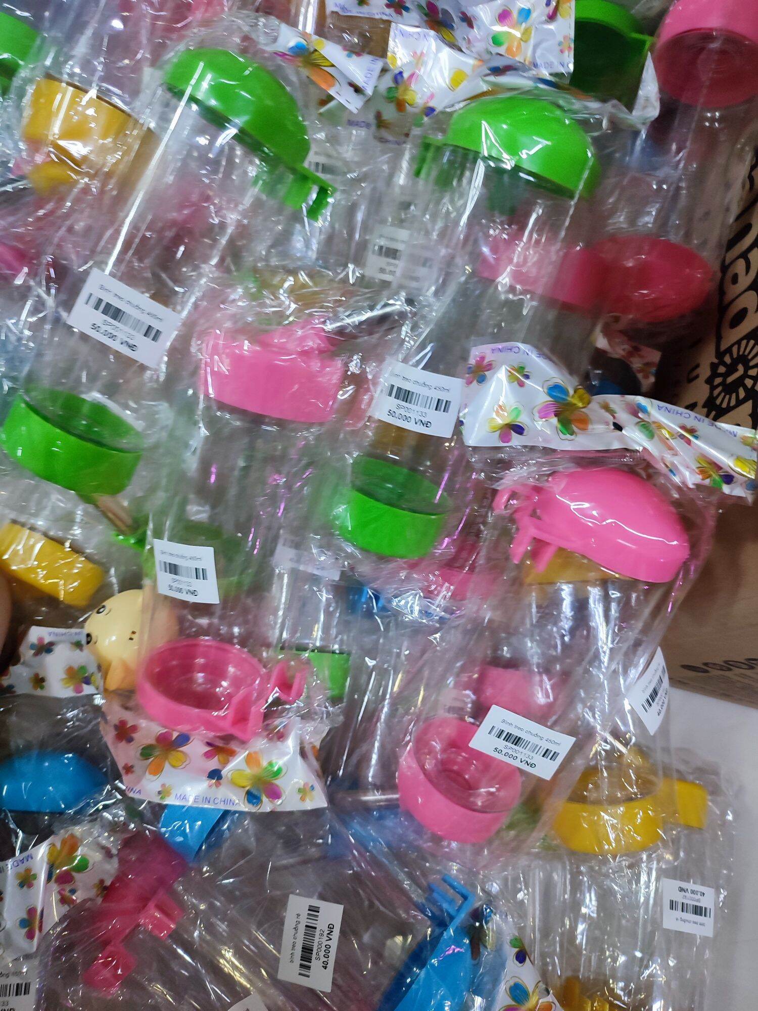 Bình nước treo chuồng cho thú cưng