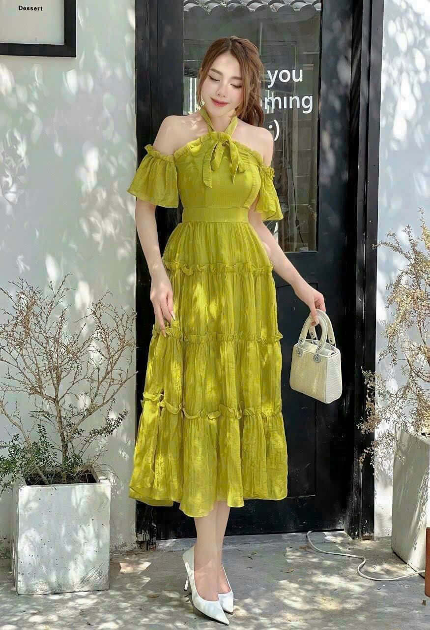 Đầm maxi cổ yếm trễ vai thanh lịch