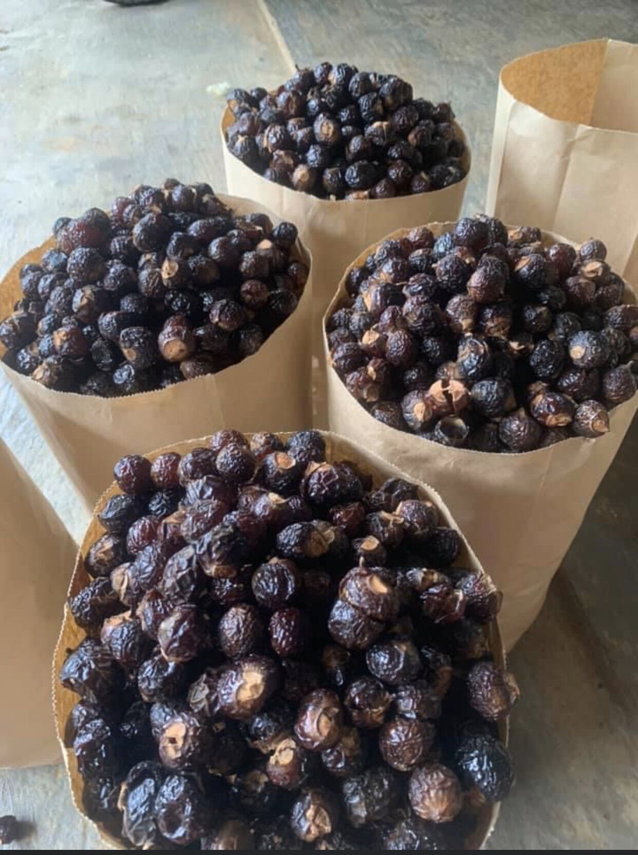 Bồ hòn tách hạt 1kg ( hàng loại 1 nhiều mật)