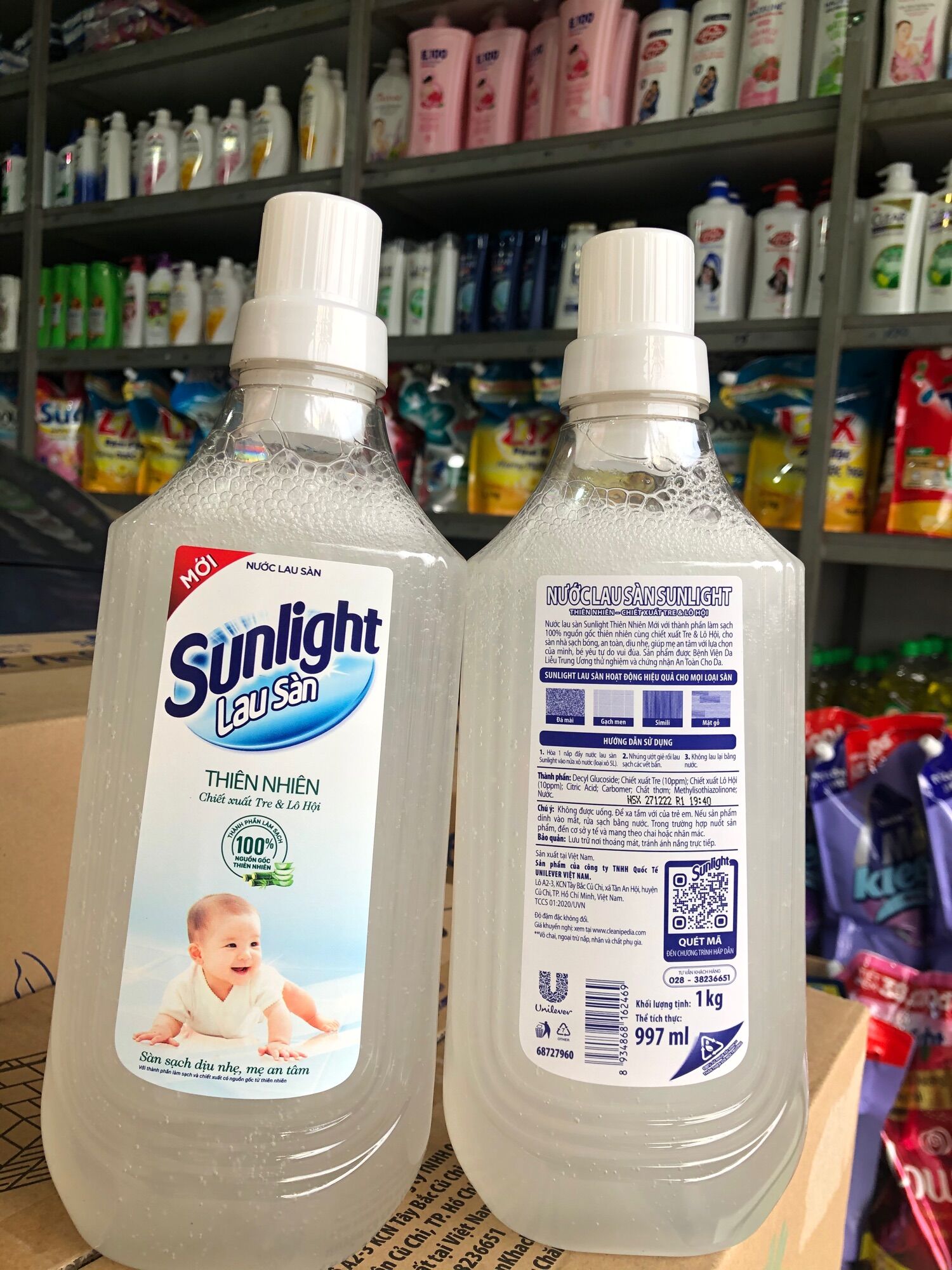 Nước lau sàn Sunlight thiên nhiên chai 1kg combo 2chai