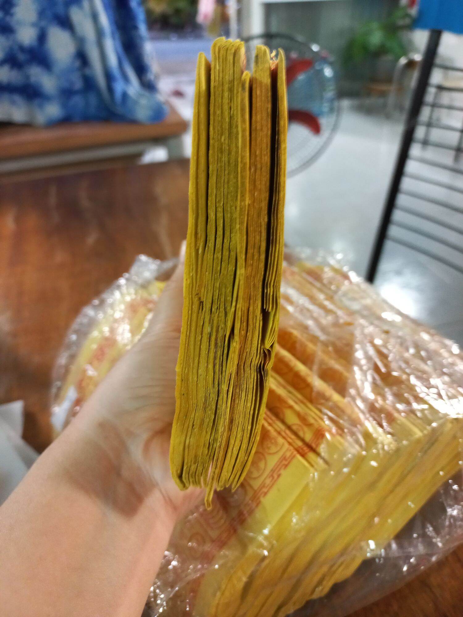 GIẤY CÚNG - Chuỗi vàng trong thờ cúng 100g(khoảng 70 đến 90 tờ)