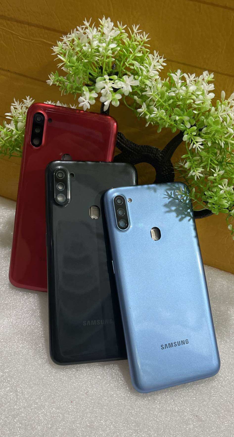 Vỏ Sam Sung A11 full bộ có luôn kính camera với khay sim