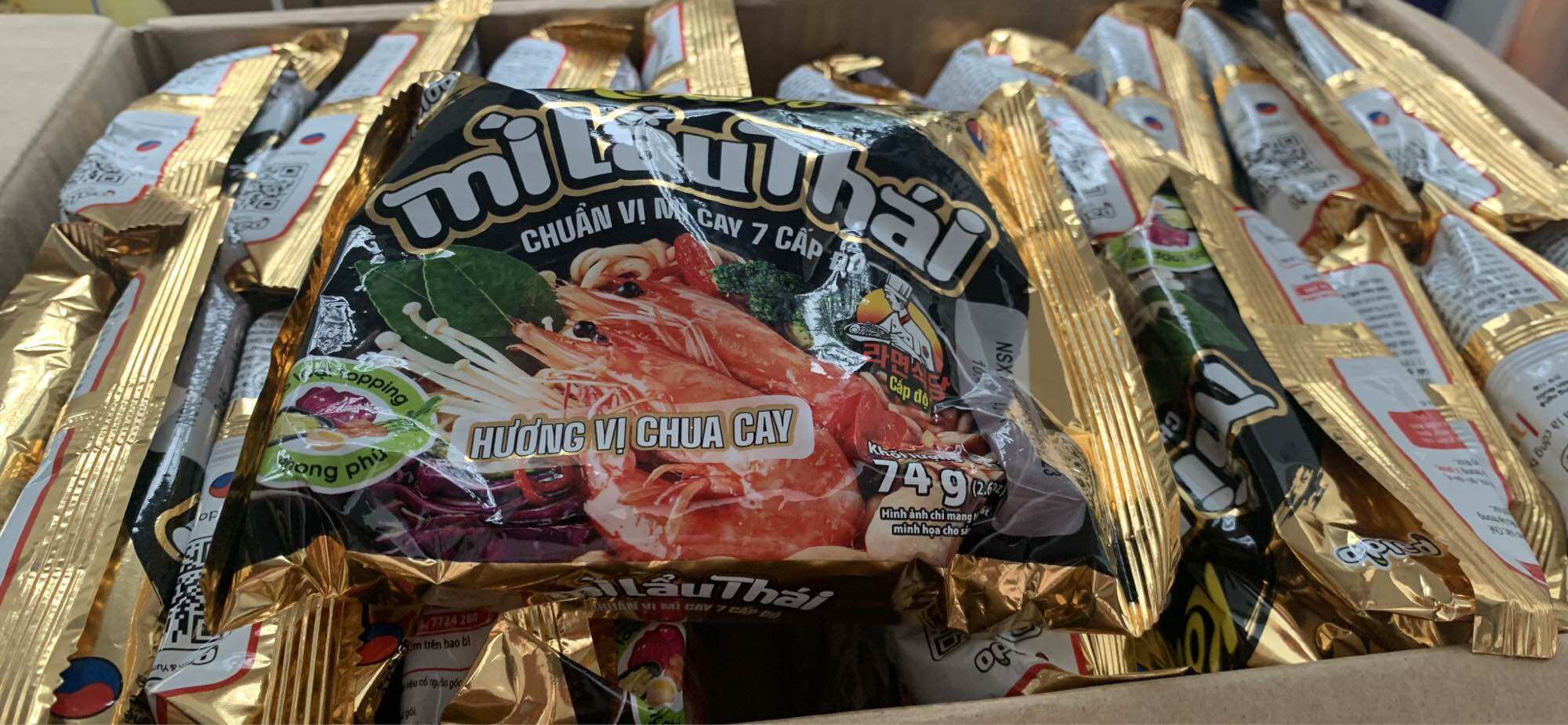 Thùng mì lẩu thái koreno 20g x 75g