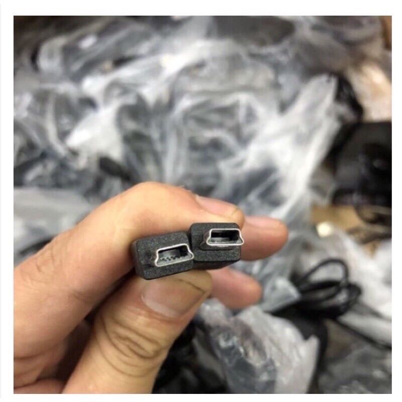 SẠC CHÂN VUÔNG V3, QMOBILE