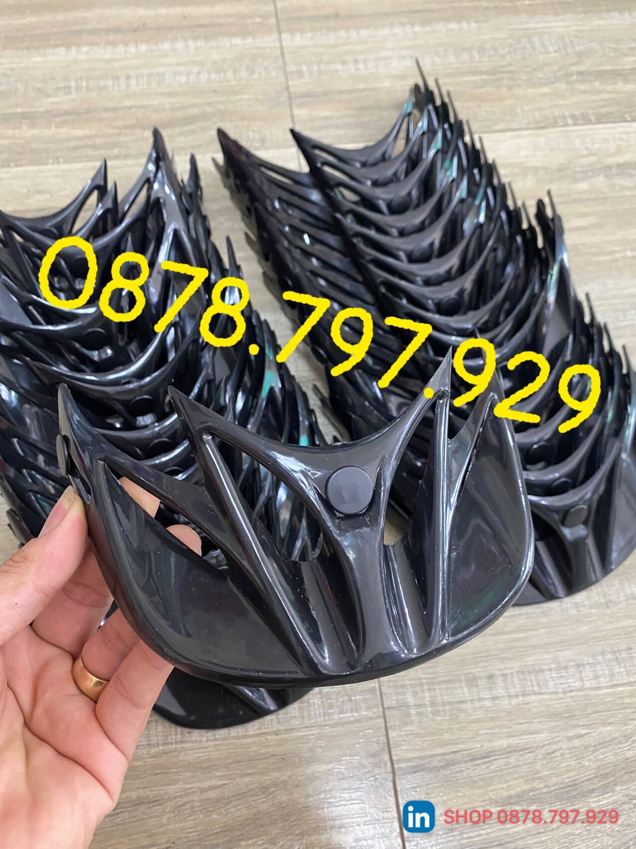 Mũi nón givi cao cấp
