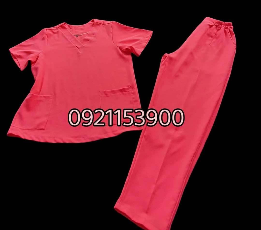 Đồng phục spa màu hồng