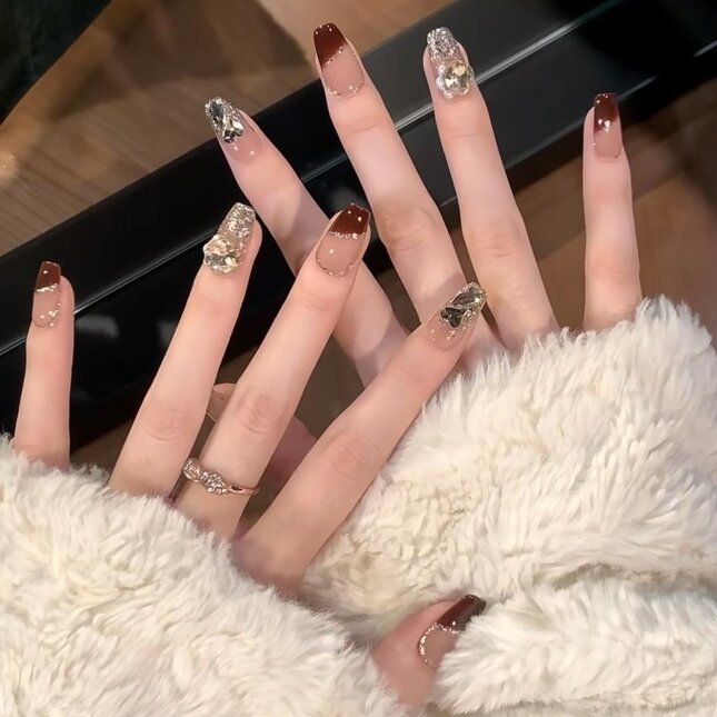 Romantic Burgundy Champagne Diamond Nail Art Detachable False Nails Handmade Wearable Nail Tips Nail