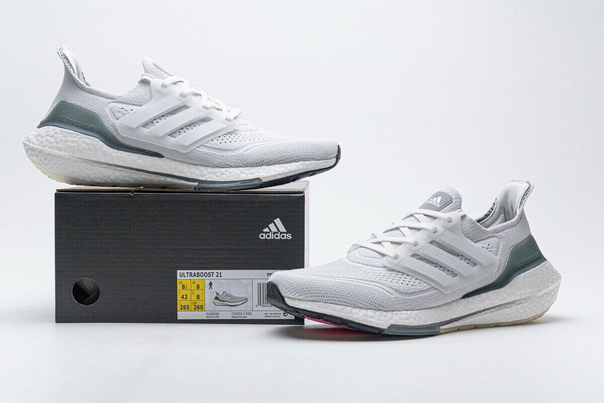 Giày thể thao ultra boost 7.0 xám nhạt, freeship - tặng vớ & dung dịch vệ sinh giày