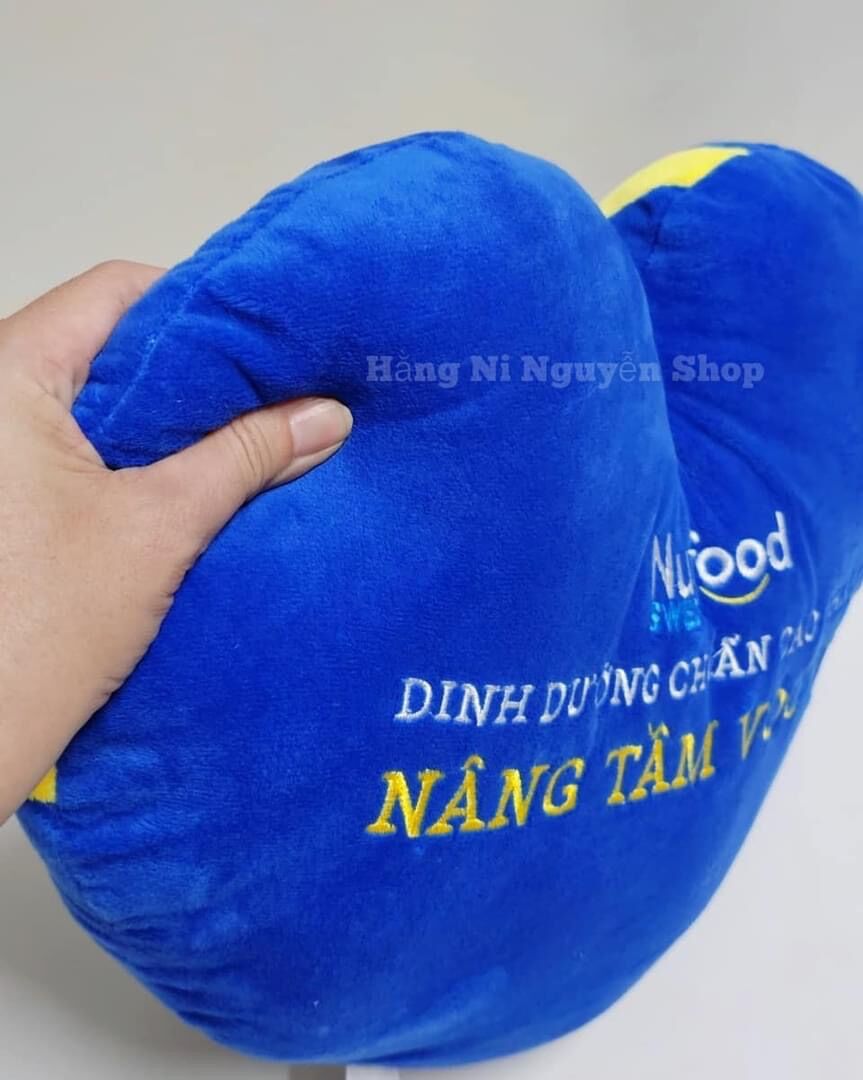 Gối ôm hình trái tim