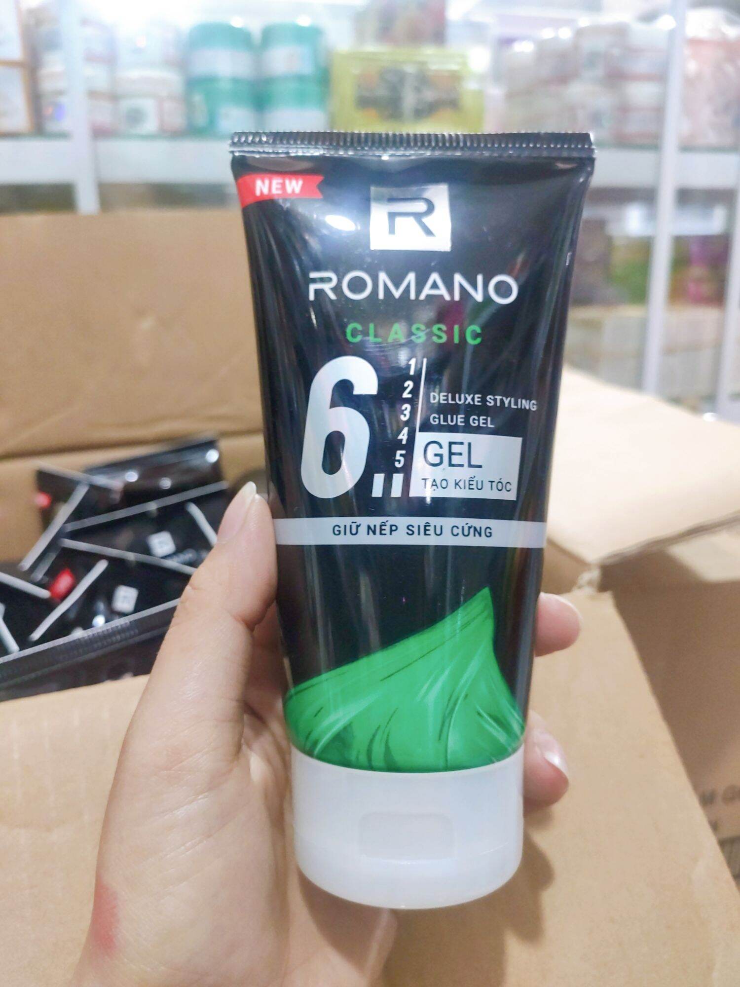 Gel Tạo Kiểu Tóc ROMANO Classic 150g