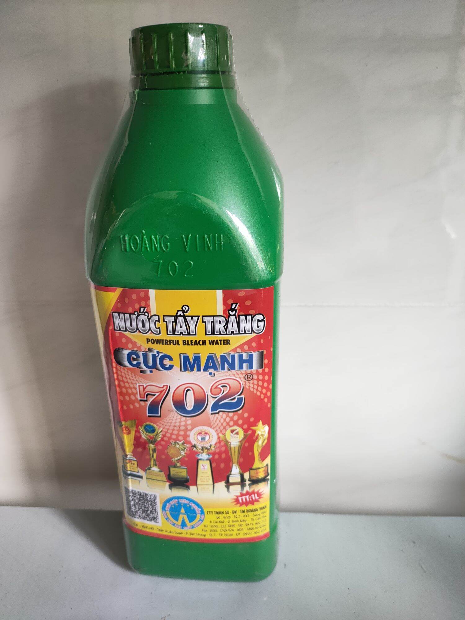 Tẩy máy 702, chai 1 lít