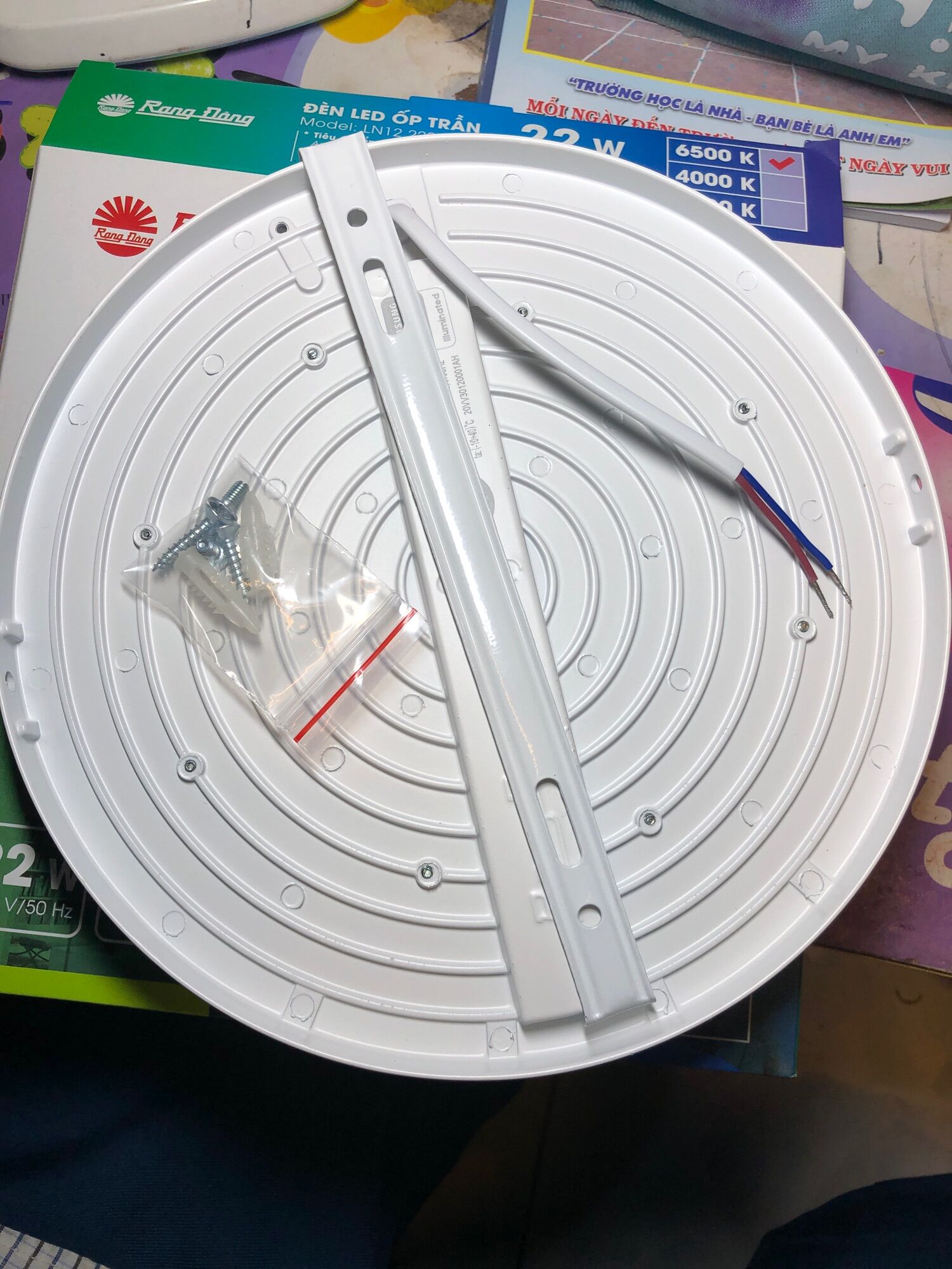 Bóng đèn lED ốp Trần LN12 220/22W Rạng Đông