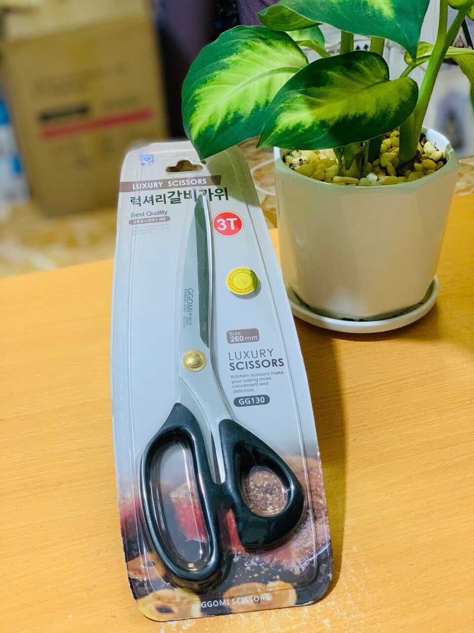 ✂️✂️✂️kéo nhà bếp hàn quốc ggomi gg130 💁♀️giá khuyến mãi: #109k ✔️ kích thước sản phẩm: 260 mm ✔️ kiểu lưỡi: lưỡi thẳng ✔️ kiểu quai: quai vênh ✔️ chất liệu: thép không gỉ của hàn quốc