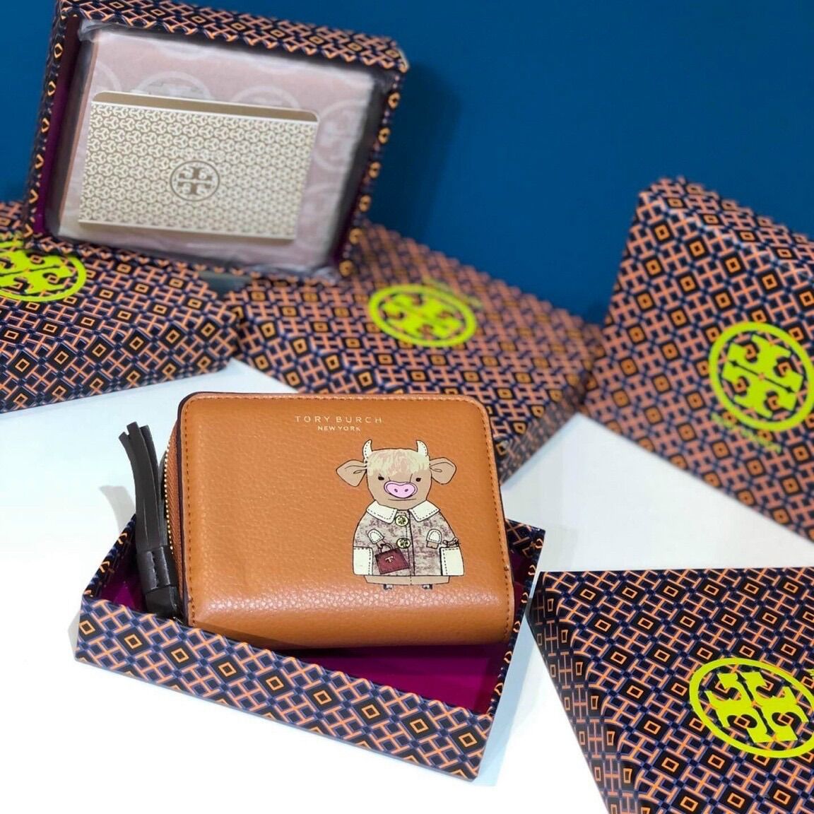 [HCM]Ví Tory mini Trâu