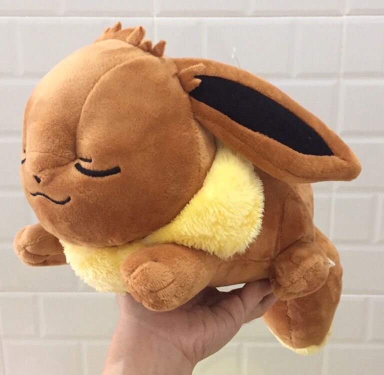 Gấu bông pokemon eevee ngủ say