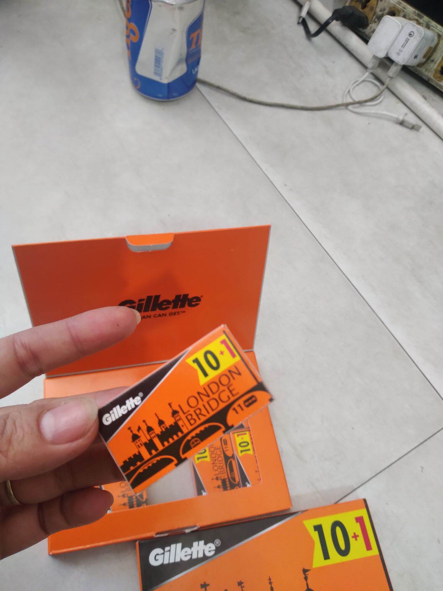 Lưỡi lam Gillette cam 1 hộp lớn (10 hộp nhỏ mỗi hộp 10 lưỡi) siêu bén