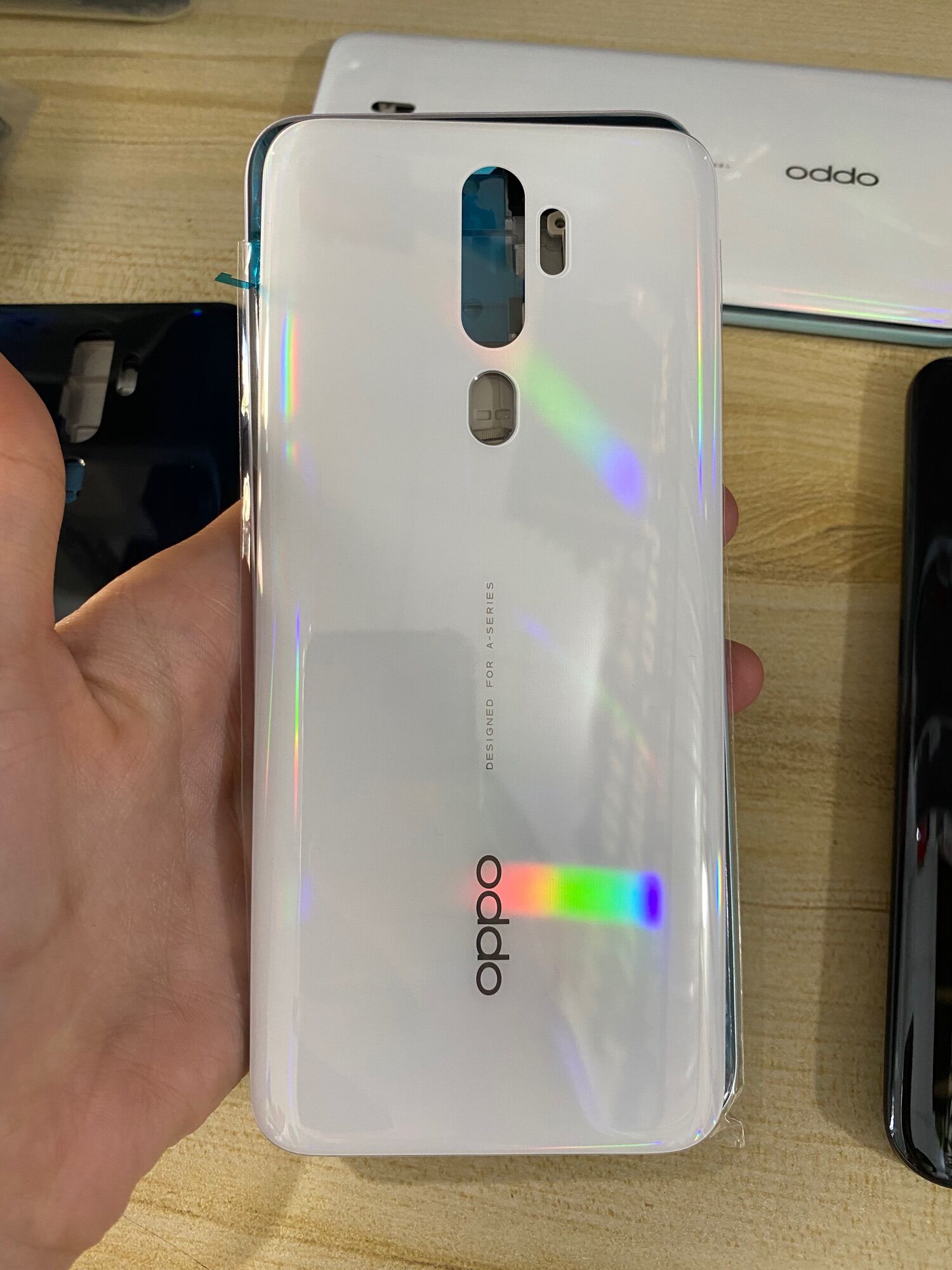 Bộ Vỏ + Sườn Zin Oppo A5 2020 ( Kèm Khay Sim )
