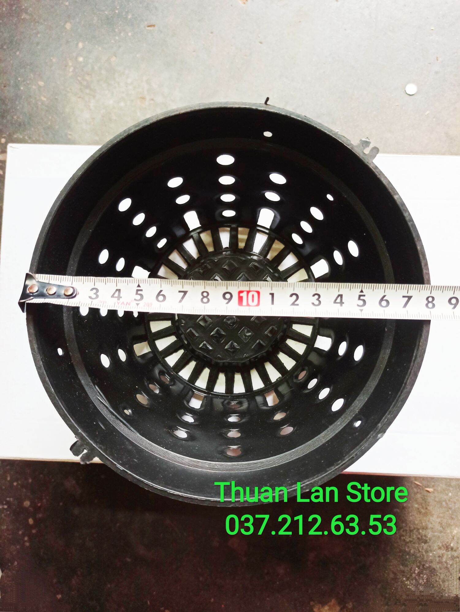 Chậu nhựa đen trồng lan nhiều lỗ f18