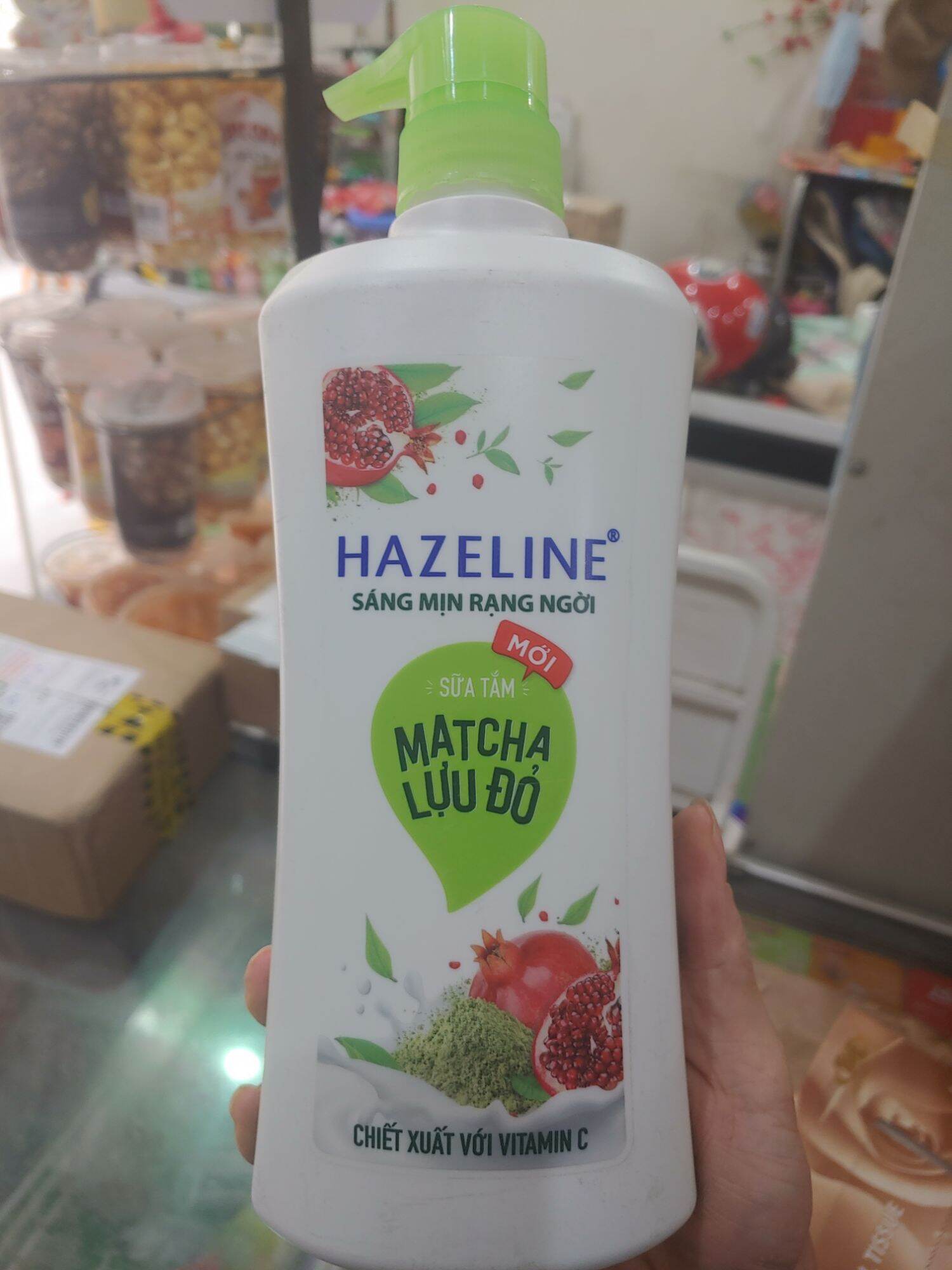 Sữa tắm Hazeline 670g