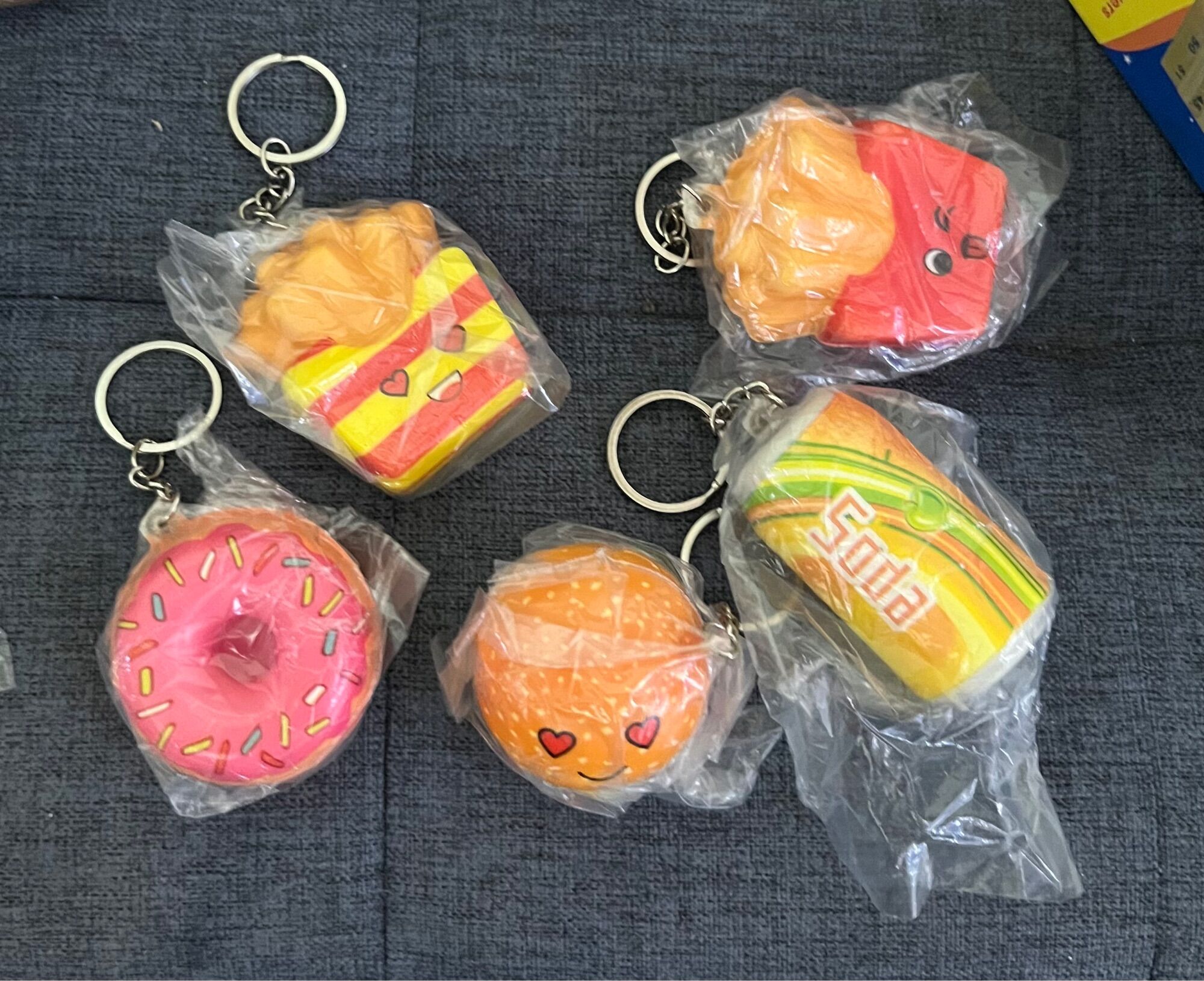 Móc khóa squishy các hình siêu cute 5 cái