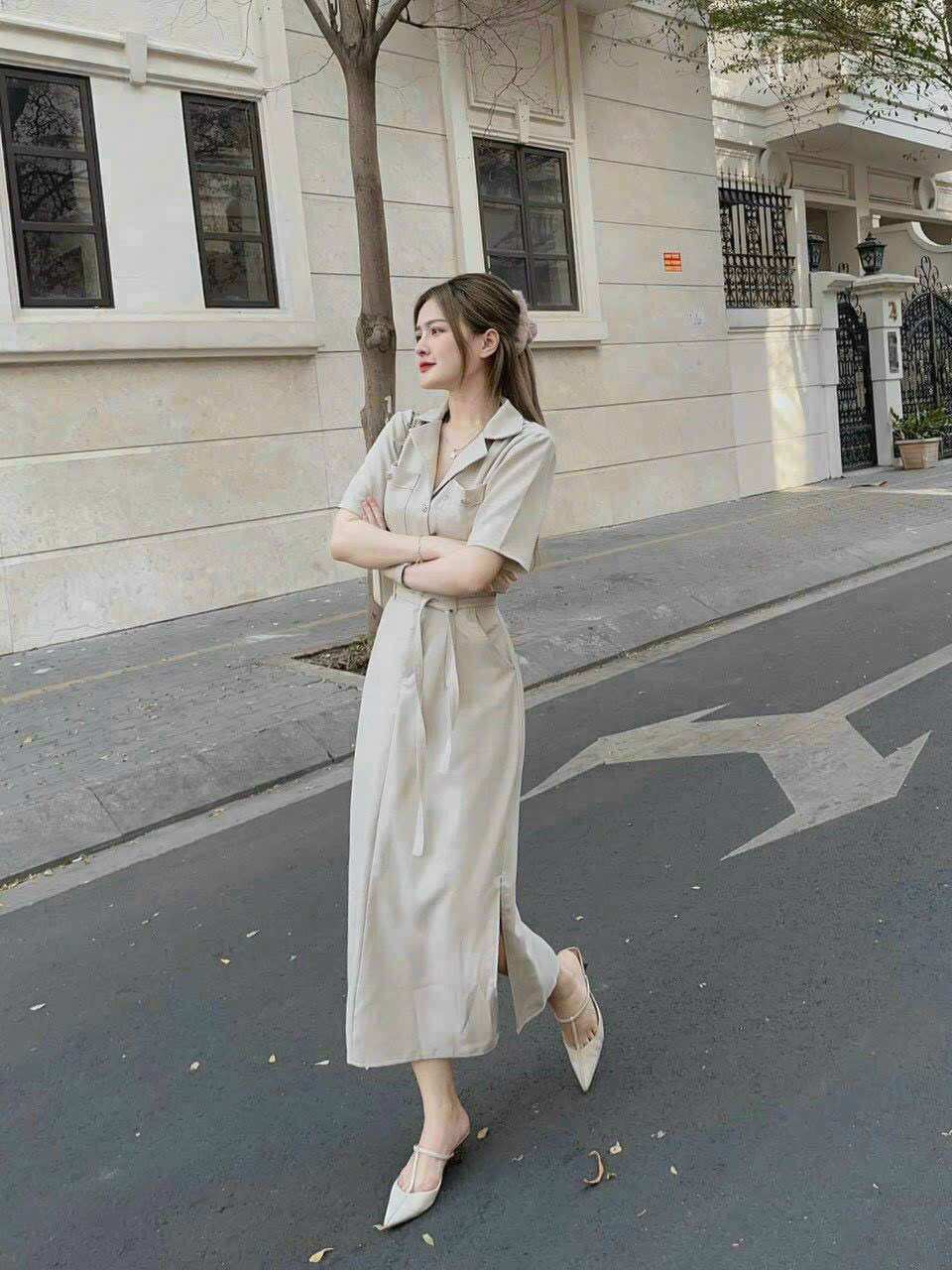 Set áo cổ vest kiểu croptop kèm chân váy