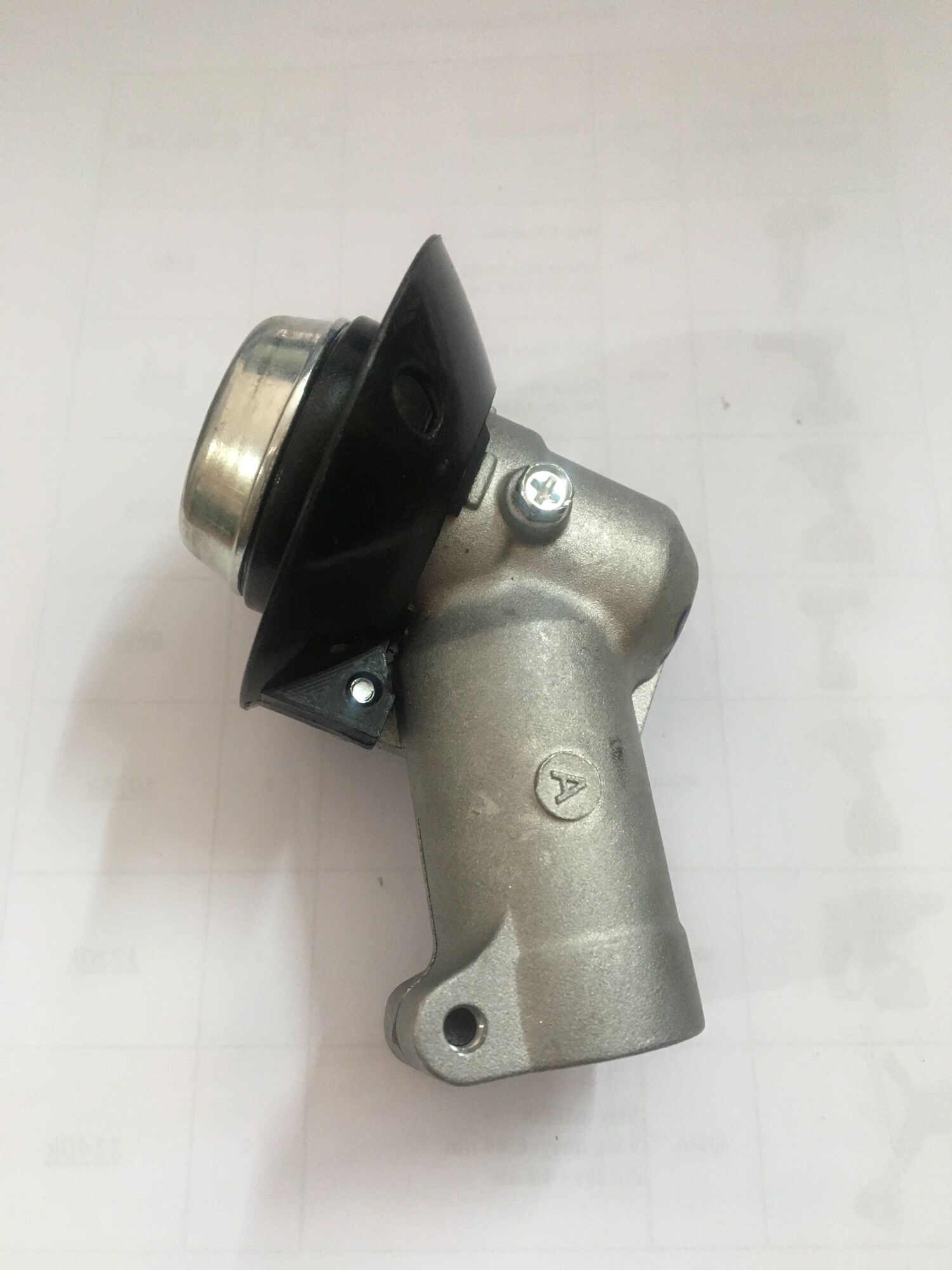 Đầu bò máy cắt cỏ  226 Komatsu (24/7k) xịn