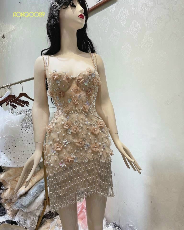 ĐẦM  BODY RUA KẾT BÔNG ĐÍNH ĐÁ