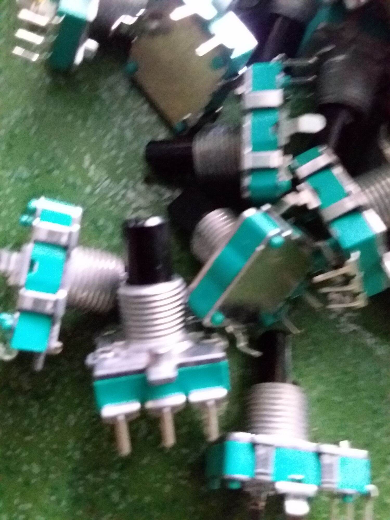 1 chiếc volume vô cực ec16
