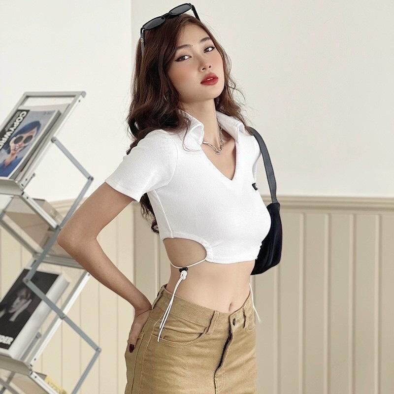 ÁO KIỂU CROPTOP CỔ BẺ PHỐI DÂY Ở EO H90