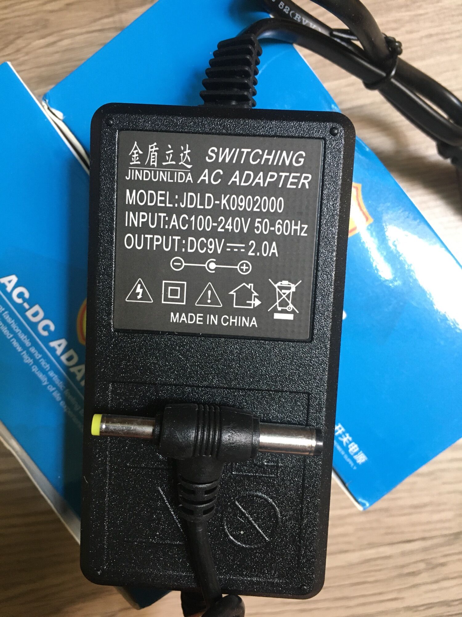 [HCM]Nguồn sạc loa kéo 9V-2A