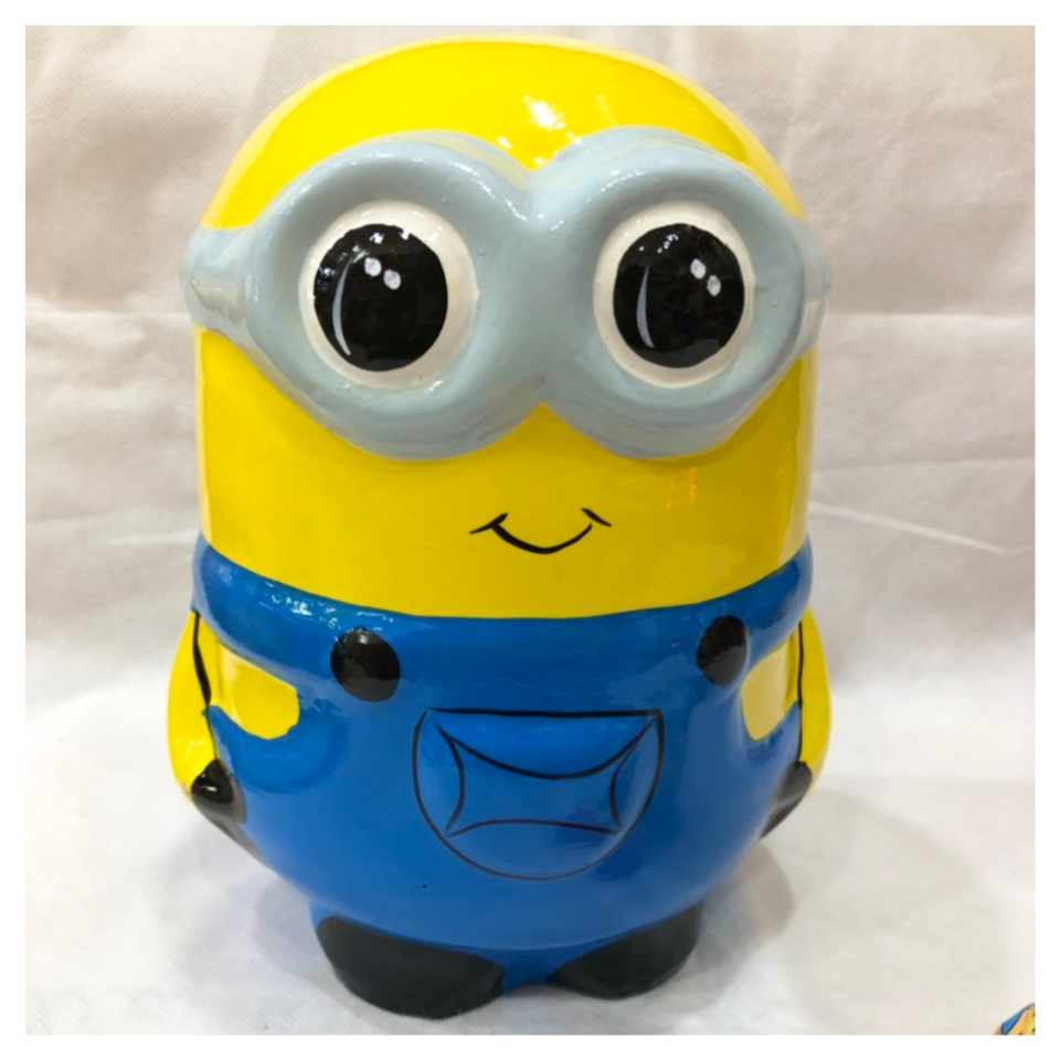 Heo đất tiết kiệm heo minion size nhỏ được 300 tờ tiền