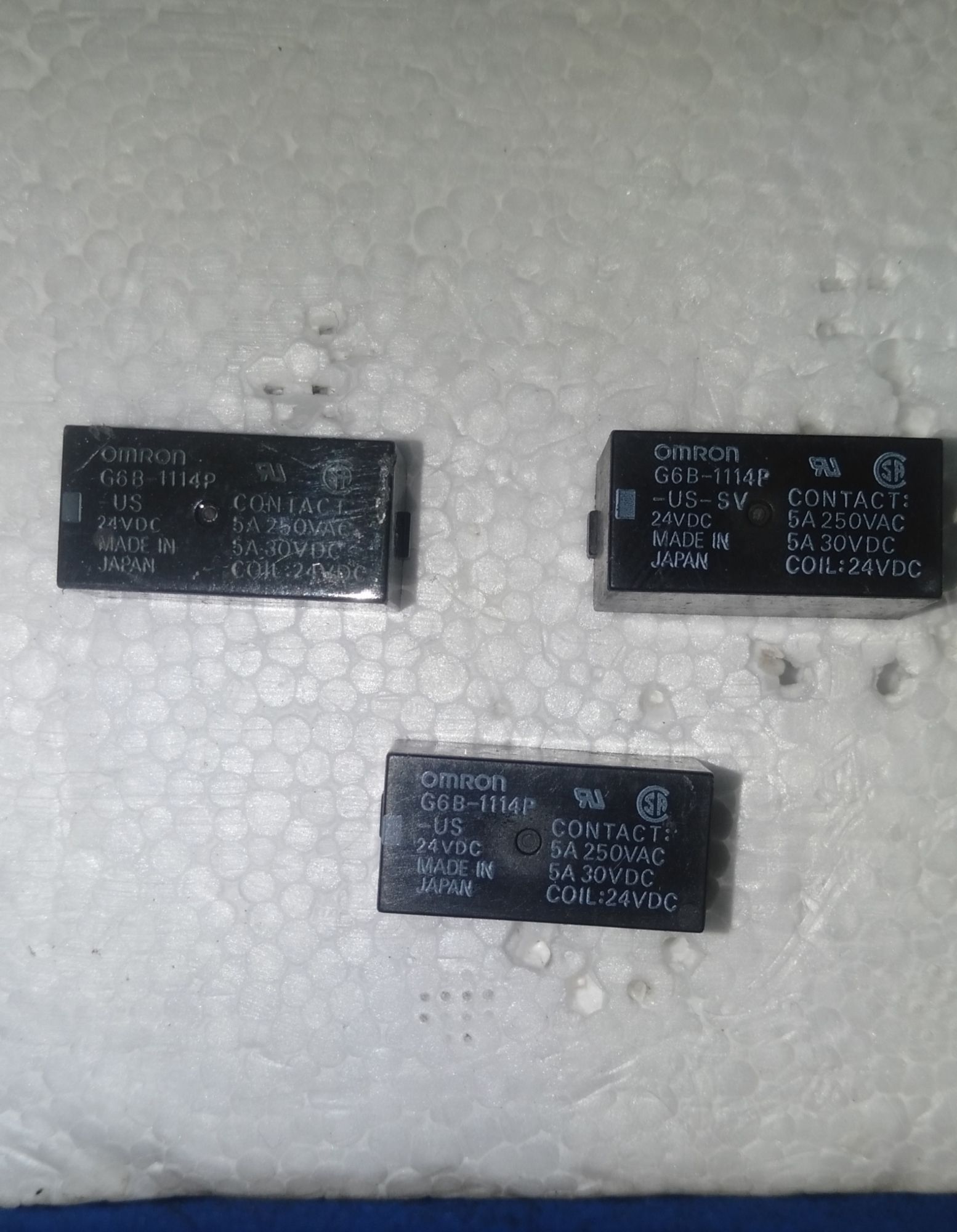 Relay / rơ le / g6b-1114p / omron / 24vdc / 5a / 4 chân