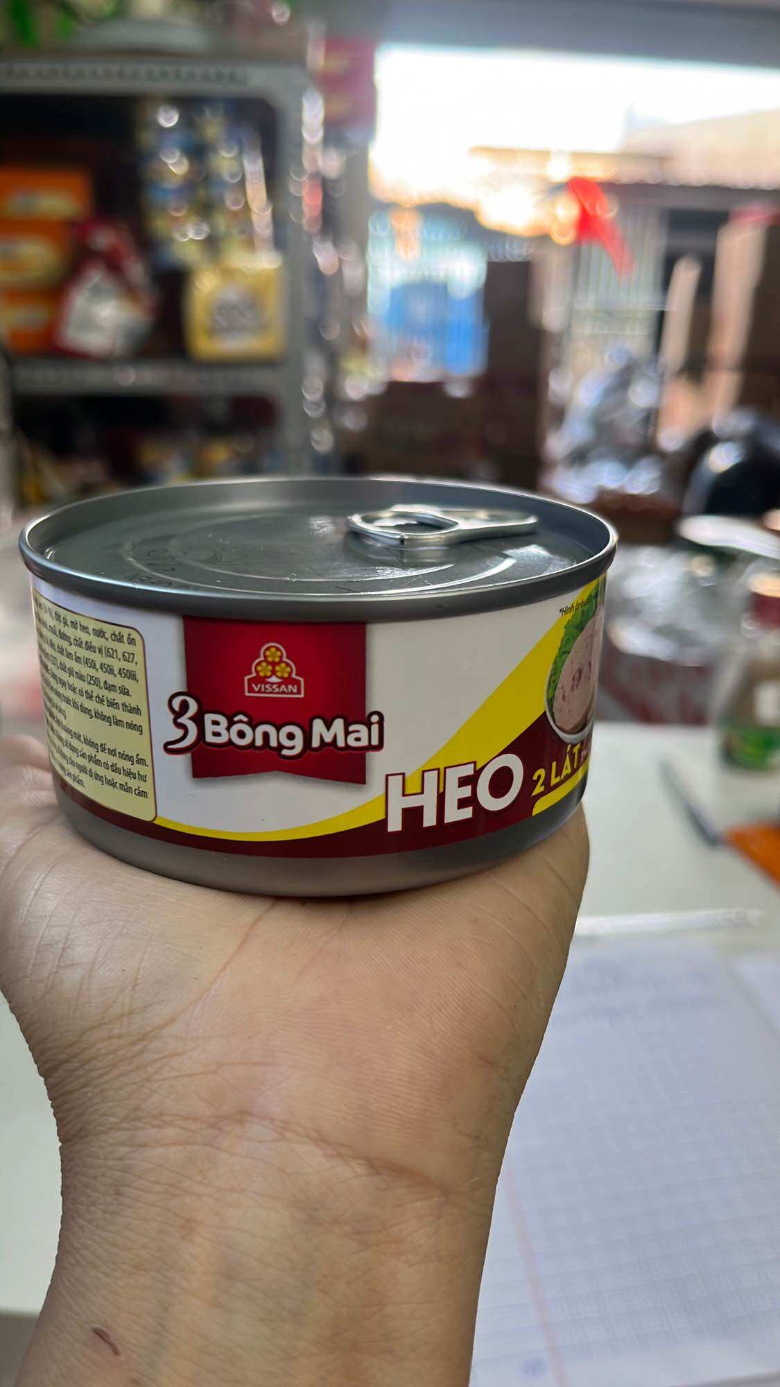 Đồ hộp heo 2 lát 3 bông mai . Hộp 150 gram