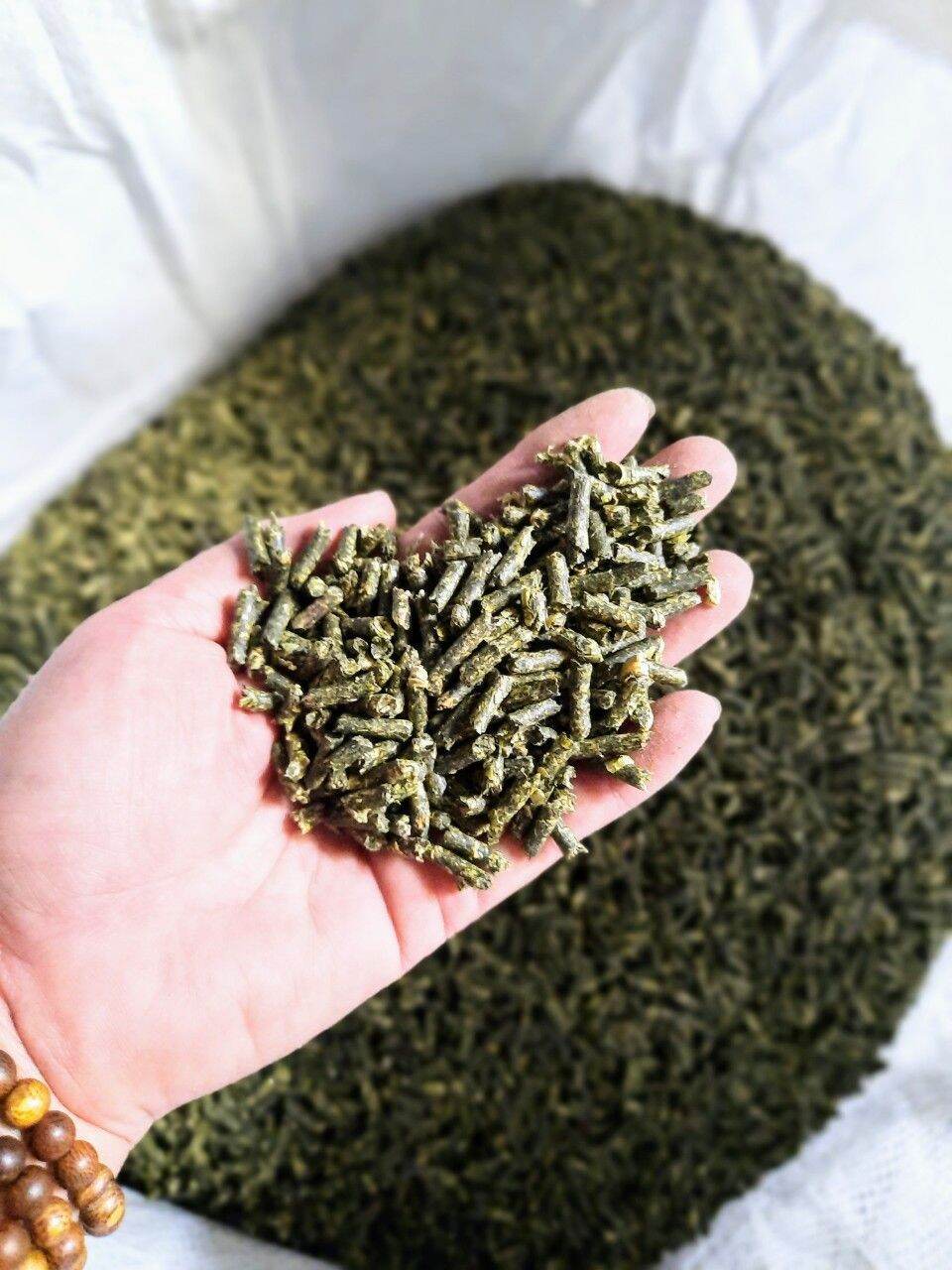 Cỏ nén alflafla cho thỏ, bọ ú...gói 500gr. Thức ăn cho thỏ