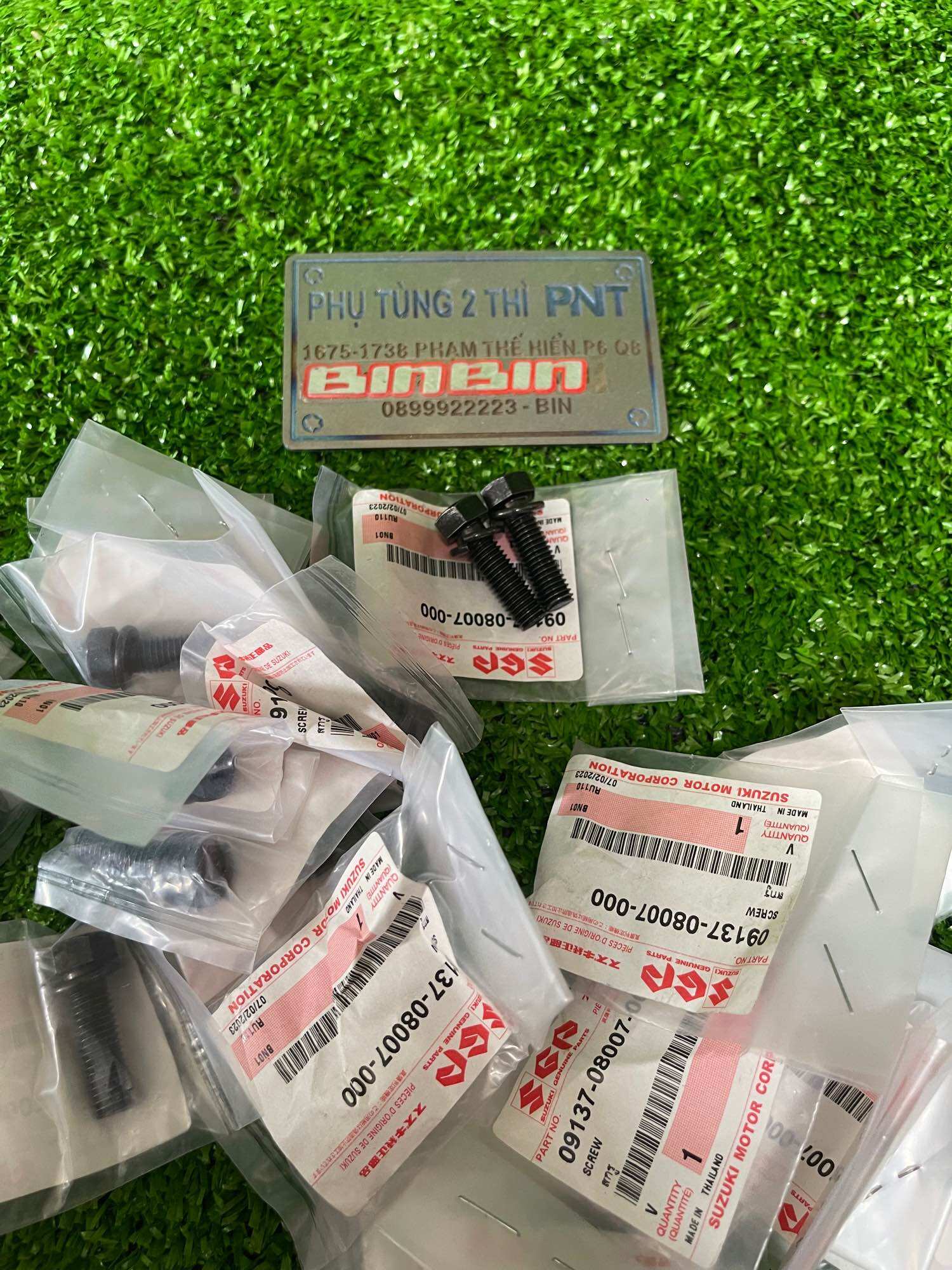 2 con ốc cổ pô RG-RGV-Satria zin