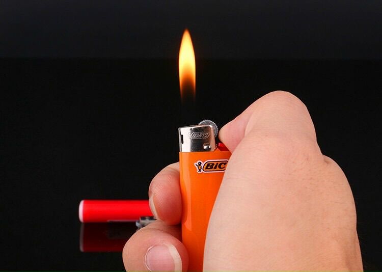 Combo (10cái tặng 1) Bật quẹt Bic size lớn J6 của Pháp ( hộp quẹt Bic J6)