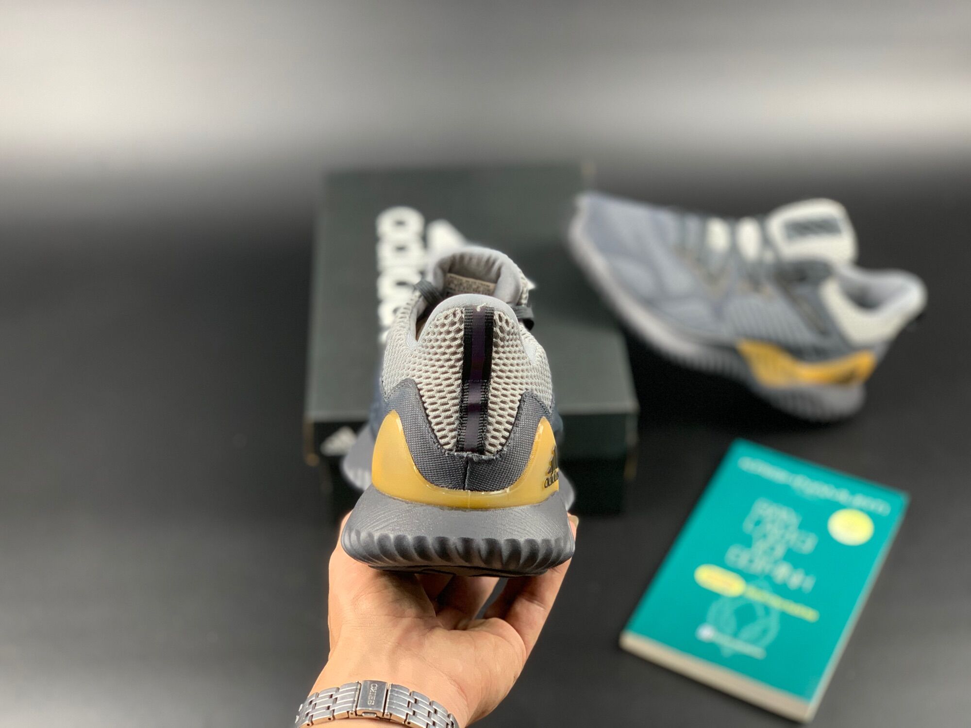 Giày thể thao/ Sneaker Alphabounce đen vàng (Full box)