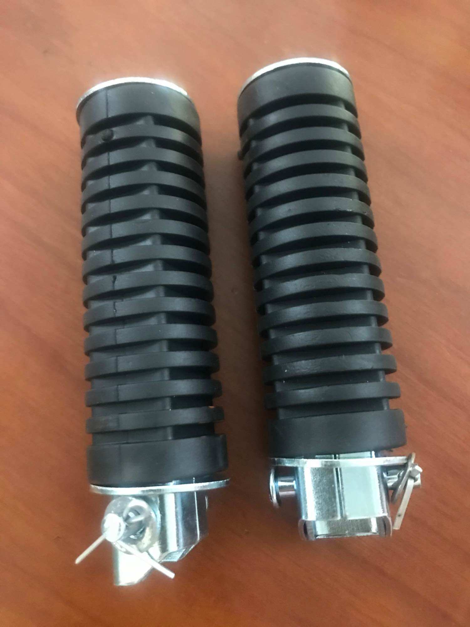 Gác chân sau , gập chân sau xe Dream