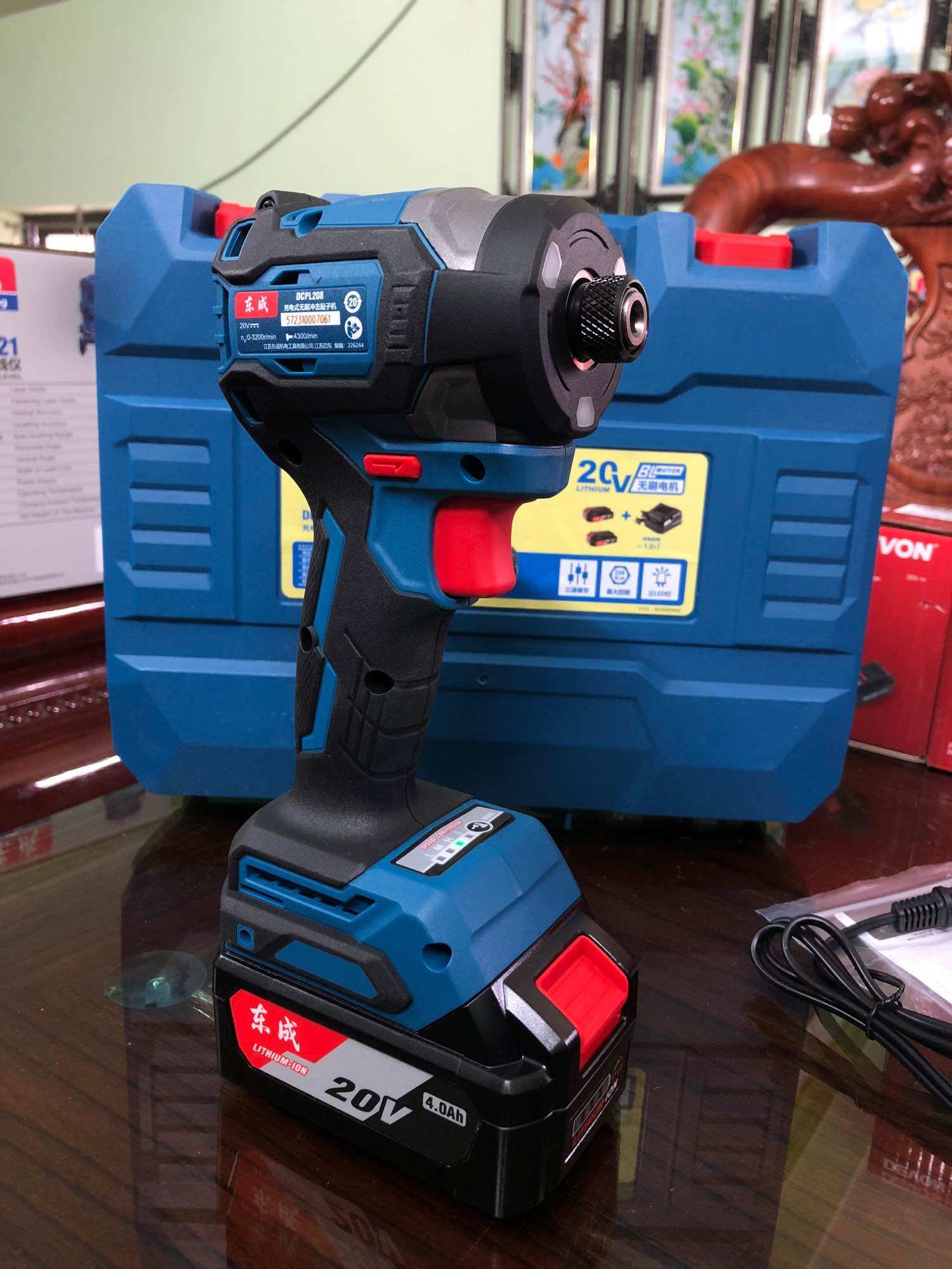 Máy bắn vít pin dongcheng 20V DCPL208 chính hãng