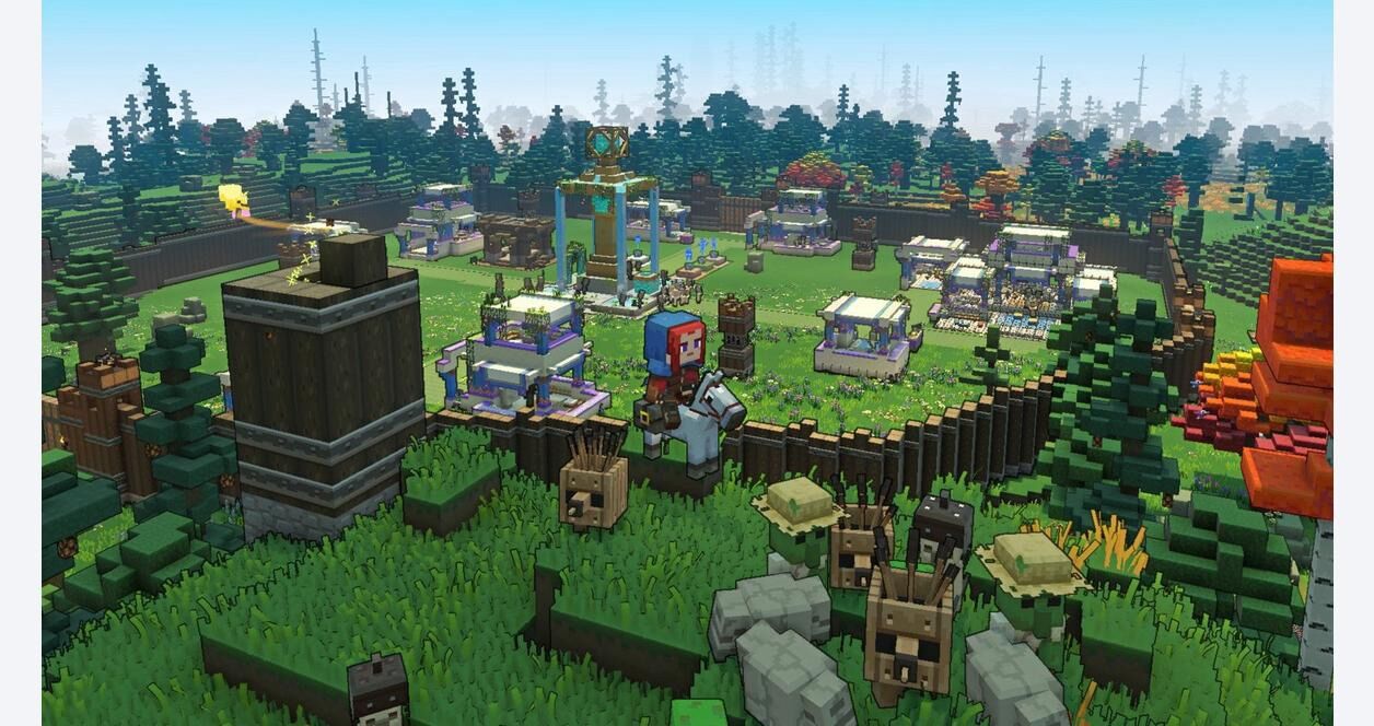 Đĩa chơi game PS4/ PS5: Minecraft Legends Deluxe Edition