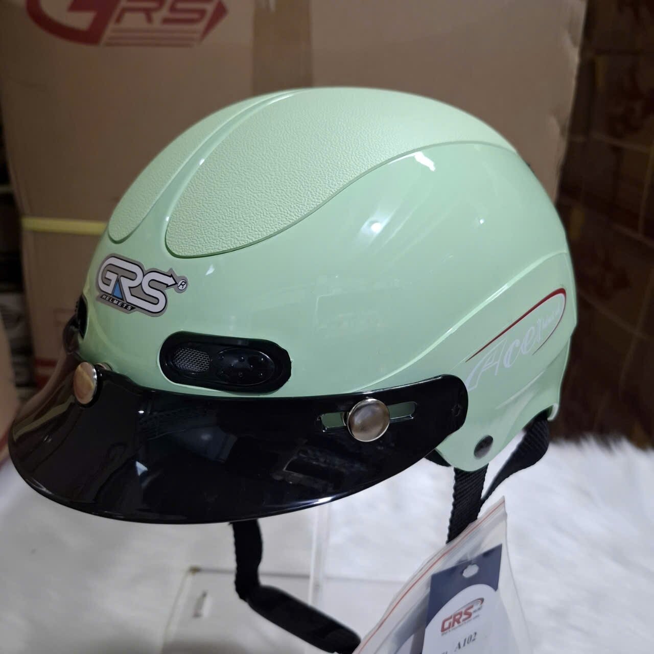 nón bảo hiểm GRS 102 an toàn chăc chắn