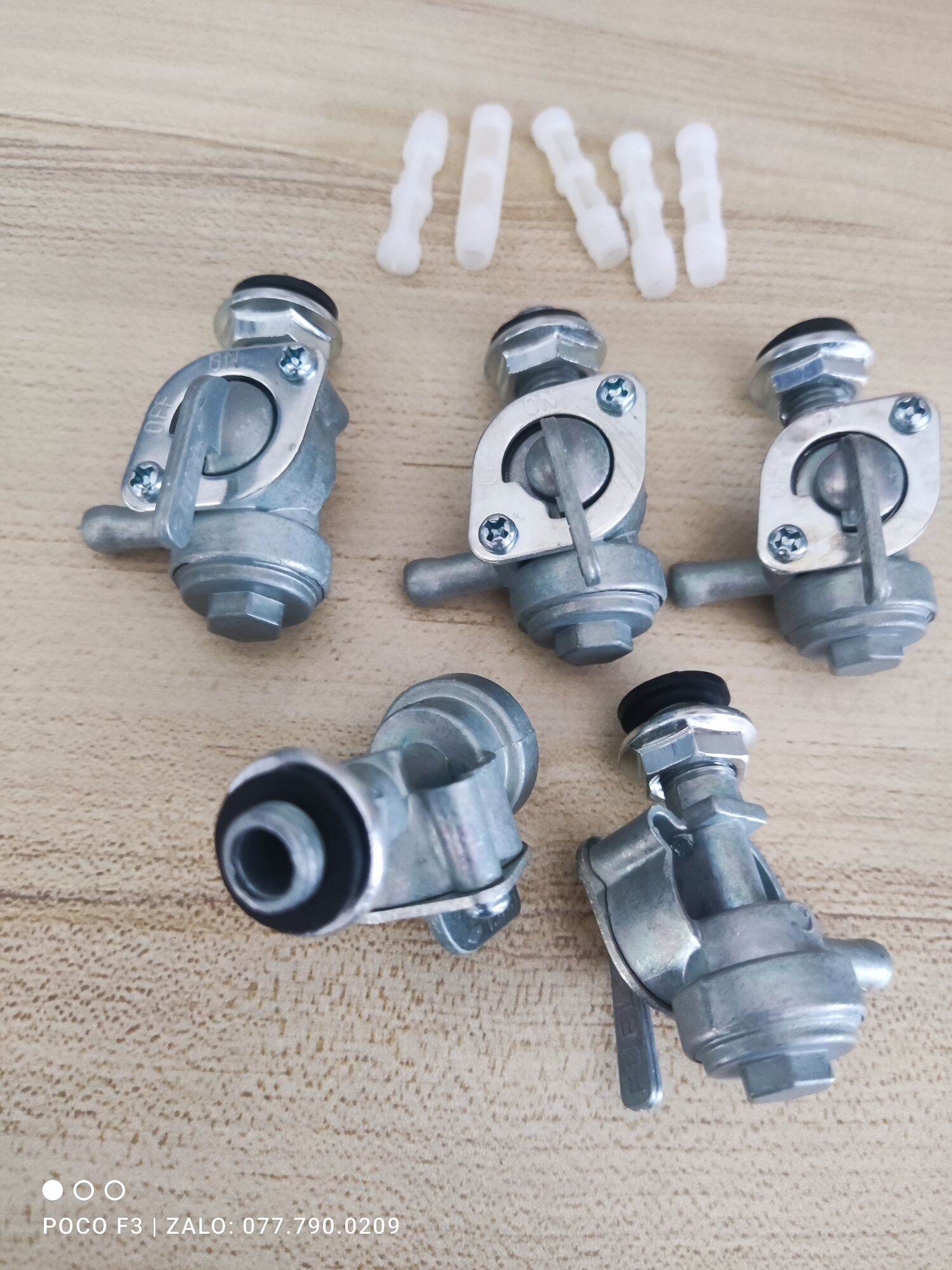 Khoá bình chứa xăng máy phát điện 2kw